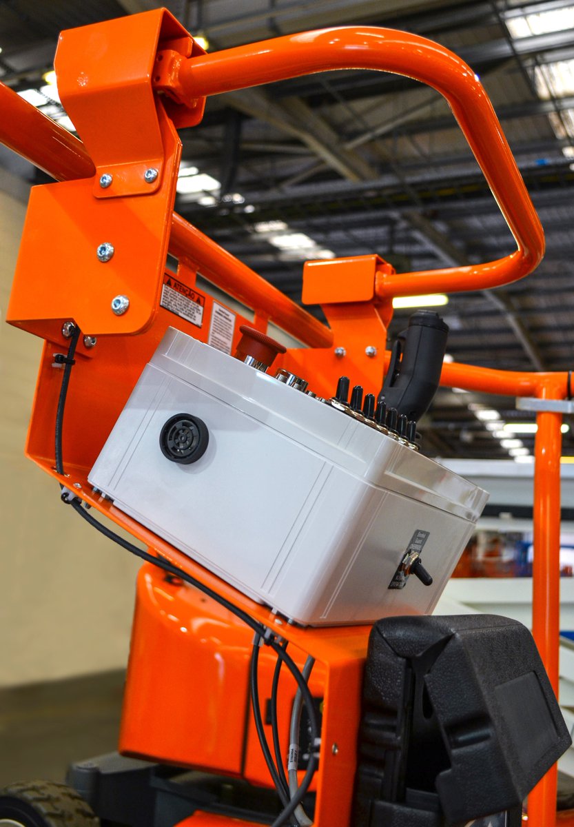 Did you know? All Snorkel boom lifts are equipped with a Snorkel Guard™ secondary guarding system. This spring-loaded safety device offers simple and effective protection for operators on the job.

Watch the video: ow.ly/j2fc50LAox1