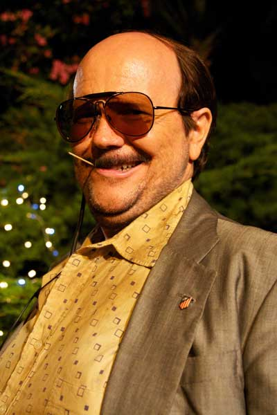 SitoCinema's tweet photo. Dime un personaje de comedia español más icónico que este:

;) @SSantiagosegura https://t.co/2NTdzitHjR