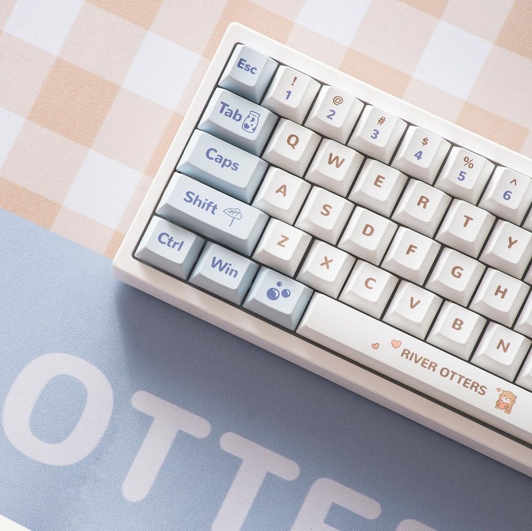 Kiemii2's tweet photo. So cute ♡ keycap🌿คีย์แคป YUNZII Otter~🦦  แบรนด์ที่ทำคีย์แคปออกมาได้น่ารักที่สุด ไม่ว่าเซ็ตไหนคือพรีเมียมมากเทอ แค่กล่องคีย์แคปก็กินใจละบอกเลยย คุ้มค่าคุ้มราคางานเนียนวัสดุทนทานสีคือดือย์มาก เก็บทุกรายละเอียดคมชัดทุกจุด ของมันต้องมีเก็บกล่องใส่ตู้ไว้เป็นคอลเลคชั่น 
#keyboard https://t.co/HW4hqEuD0J