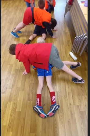 EpicExminster's tweet photo. The children enjoyed Rainbow Day yesterday. It was fantastic to see the children from across the year groups working together to explore a range of activities. https://t.co/aa7LZnKuRj