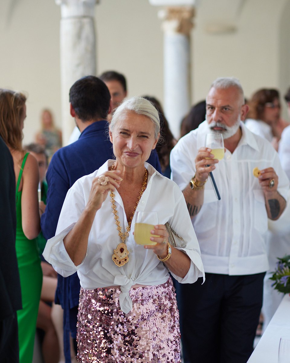 isothebysrealty's tweet photo. NOMAD partnered with Italy Sotheby's International Realty during its 12th edition in Capri, creating delightful moments of conviviality and exchange. #NomadCapri23 #NomadCircle #ItalySIR #SothebysRealty #SIR #NothingCompares https://t.co/kh7fcOthWt