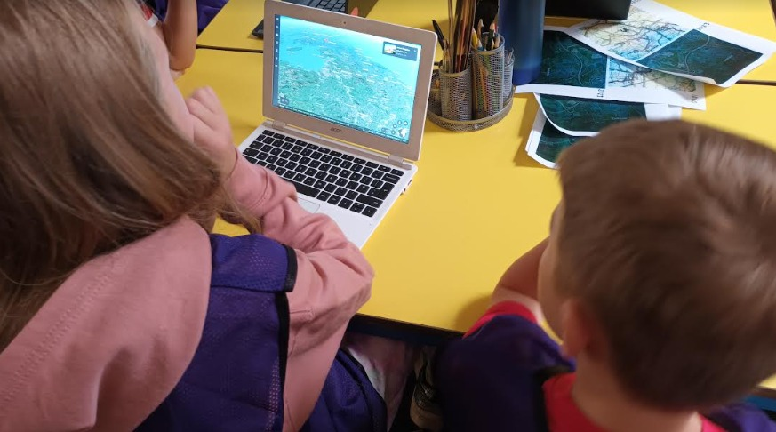 EpicExminster's tweet photo. The children enjoyed Rainbow Day yesterday. It was fantastic to see the children from across the year groups working together to explore a range of activities. https://t.co/aa7LZnKuRj