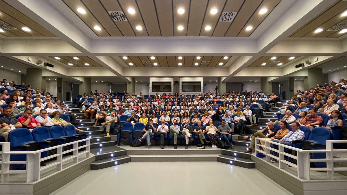 “Hablar de formación permanente en el cristianismo es hablar de conversión continua y ello hoy, en concreto, es hablar de formación para la justicia”.

✍🏻Pedro Arrupe.

¡Comenzamos la tercera jornada de las XXXV #jornadaseducsi!

#Educaciónjesuitas