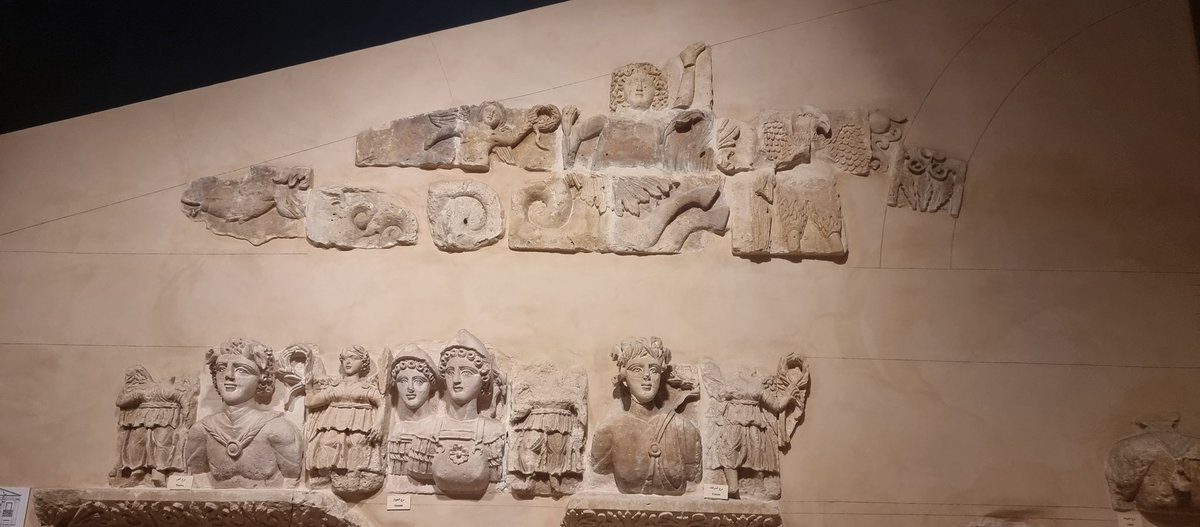 KarimanMango's tweet photo. Zooming in on  the personification of the Cancer zodiac in the Khirbet Al Dharih #Nabatean temple facade this #reliefWednesday,  dated to approx the 1st century CE. #Archaeology #Jordan #CancerSeason https://t.co/JiTcZ3eSpc