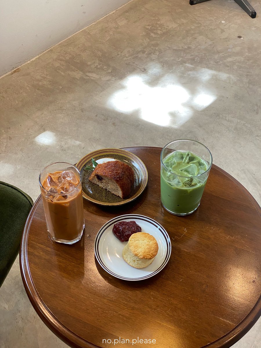 noplanplease's tweet photo. • pal coffee •

น้องเป็นคาเฟ่ที่คิ้วมาก ร้านแสงสวยสุดๆ มุมน่ารักๆเยอะเลย ที่สำคัญร้านเปิดทุกวันด้วยนะ 🍪🧸🍂

location : พระราม2 ซอย18
ที่จอดรถหน้าร้า��

#รีวิวคาเฟ่ #อร่อยบอกต่อ #คาเฟ่พระราม2 #คาเฟ่สุขสวัสดิ์ @aroii https://t.co/fdIjBIIKoo