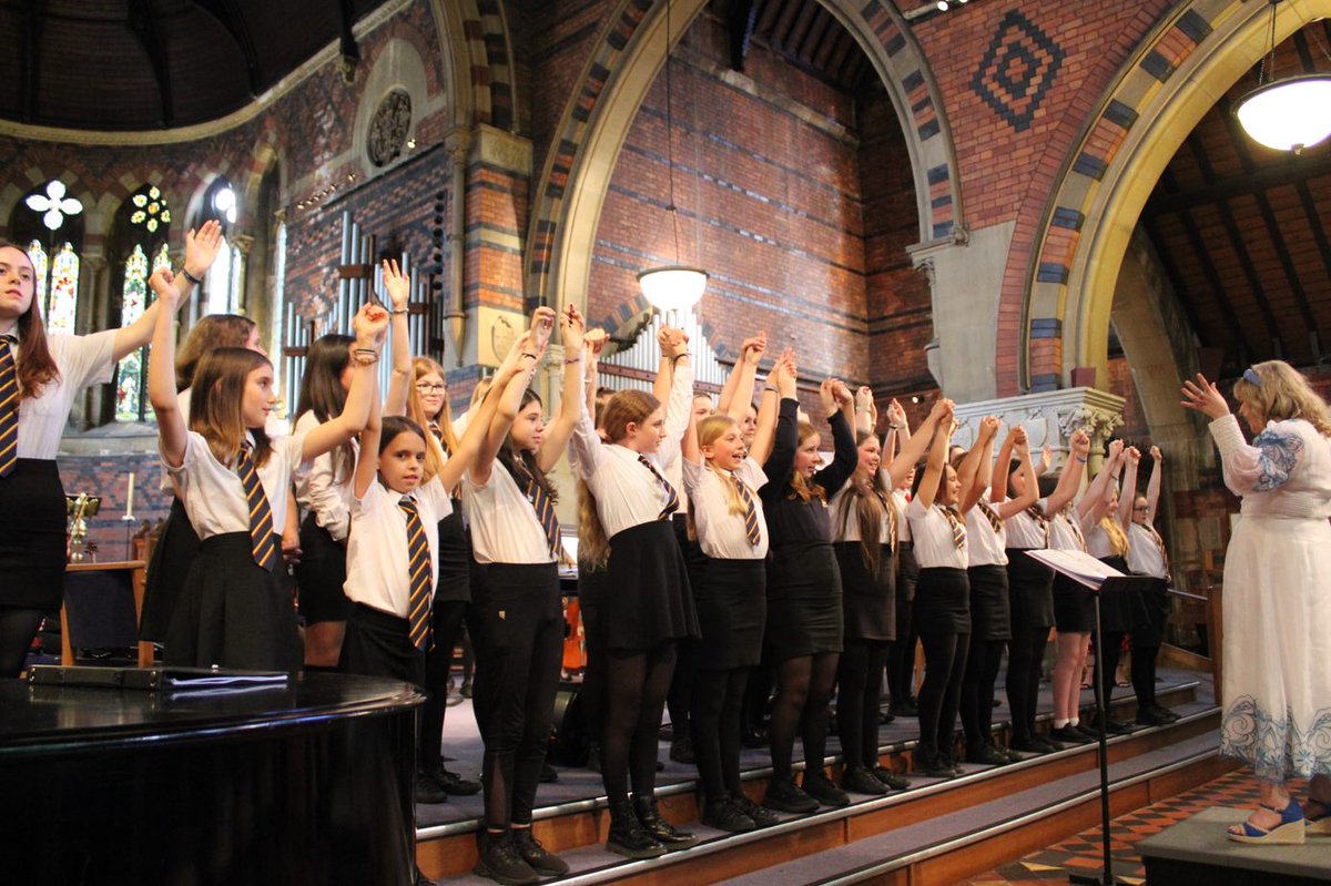 dwryfelin's tweet photo. Last night's Summer Concert! Thank you to all involved for making it such a wonderful evening @dwryfelinmusic @StDavidsNeath https://t.co/swJ8ZYQa4z