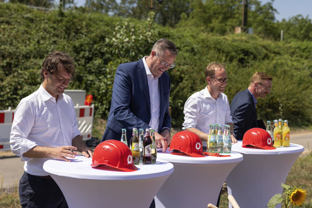 Vodafone Service on Twitter: \