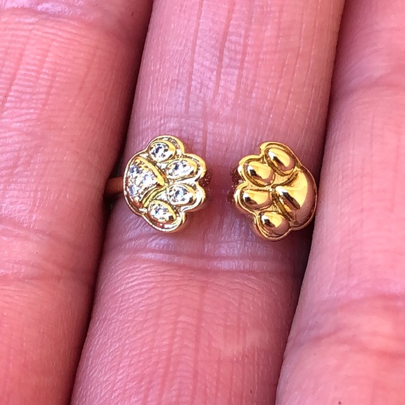 So good I had to share! Check out all the items I'm loving on <a href="/Poshmarkapp/">Poshmark</a> #poshmark #fashion #style #shopmycloset #janieandjack #fragrantjewels: posh.mk/GLtxy0xSmBb