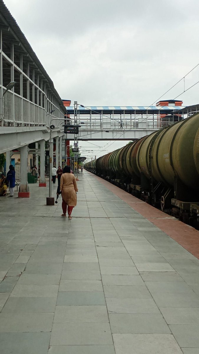 EtwStation86436's tweet photo. Mission spotless station Etawah https://t.co/EqXo4gd6vi