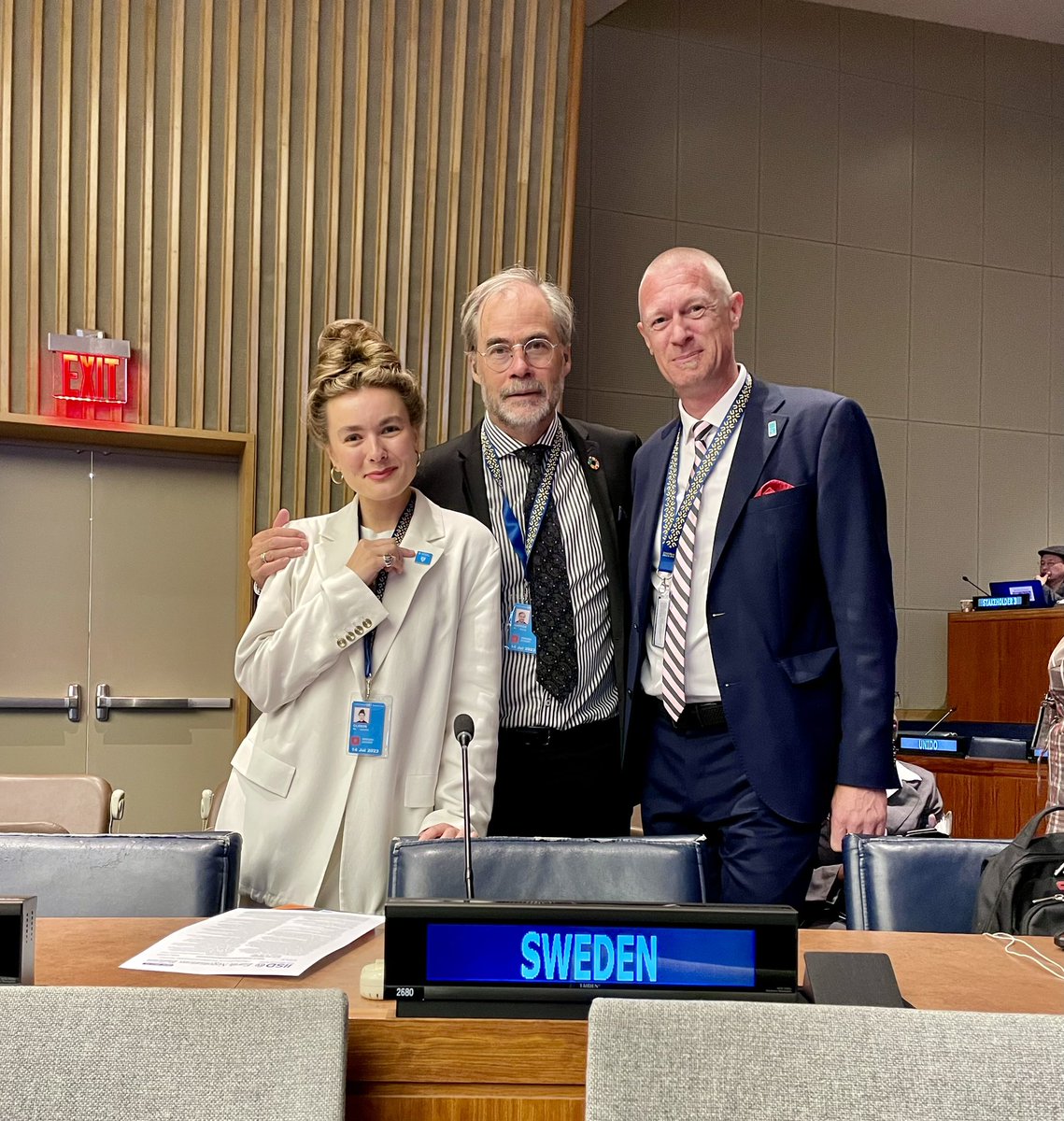 lminternationa1's tweet photo. Enhanced cross-sectorial cooperation at all levels is key to advance #SDG6. So is advocating for more inclusive and representative discussions and decisions on WRM, acknowledging that local communities and women have different knowledge, needs and solutions #HLPF2023 🇸🇪🇺🇳 https://t.co/MI9aw8nhR0