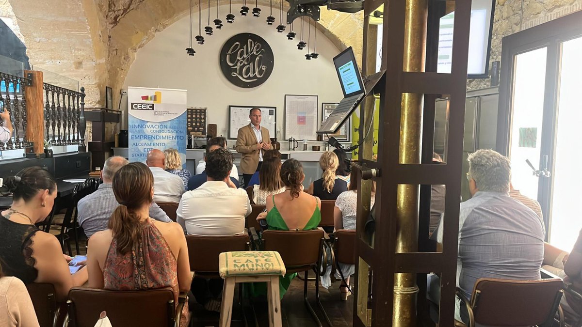 Murcia_Startup's tweet image. El @Ceeict acerca el #capitalriesgo a las startups murcianas

▶️ murciastartup.com/articulo/inver…

#venturecapital #vc #startups #regiondemurcia #cartagena
