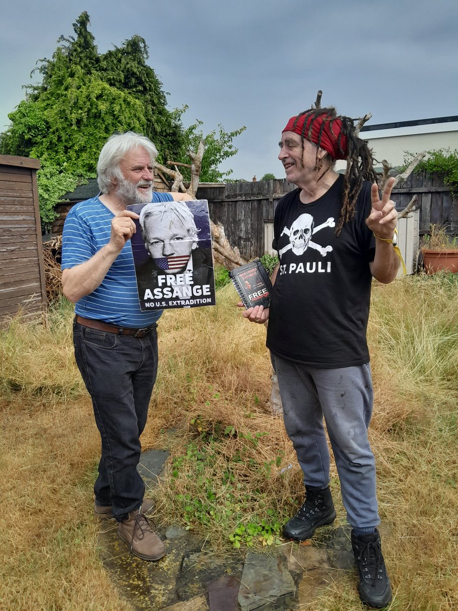 #auspol OverTheLast 46yearsOf Anti-#War/Nonviolent #Resistance&amp; #Solidarity Work-I've received solidarity&amp;funding from some pretty unexpected sources=AlexCox/
MartinSheen/KaseyKasem/
RamseyClarke/Larry
&amp;KrisKristofferson-"LawIsForTherotectionOfThe People" youtu.be/a_TcLIVxa08