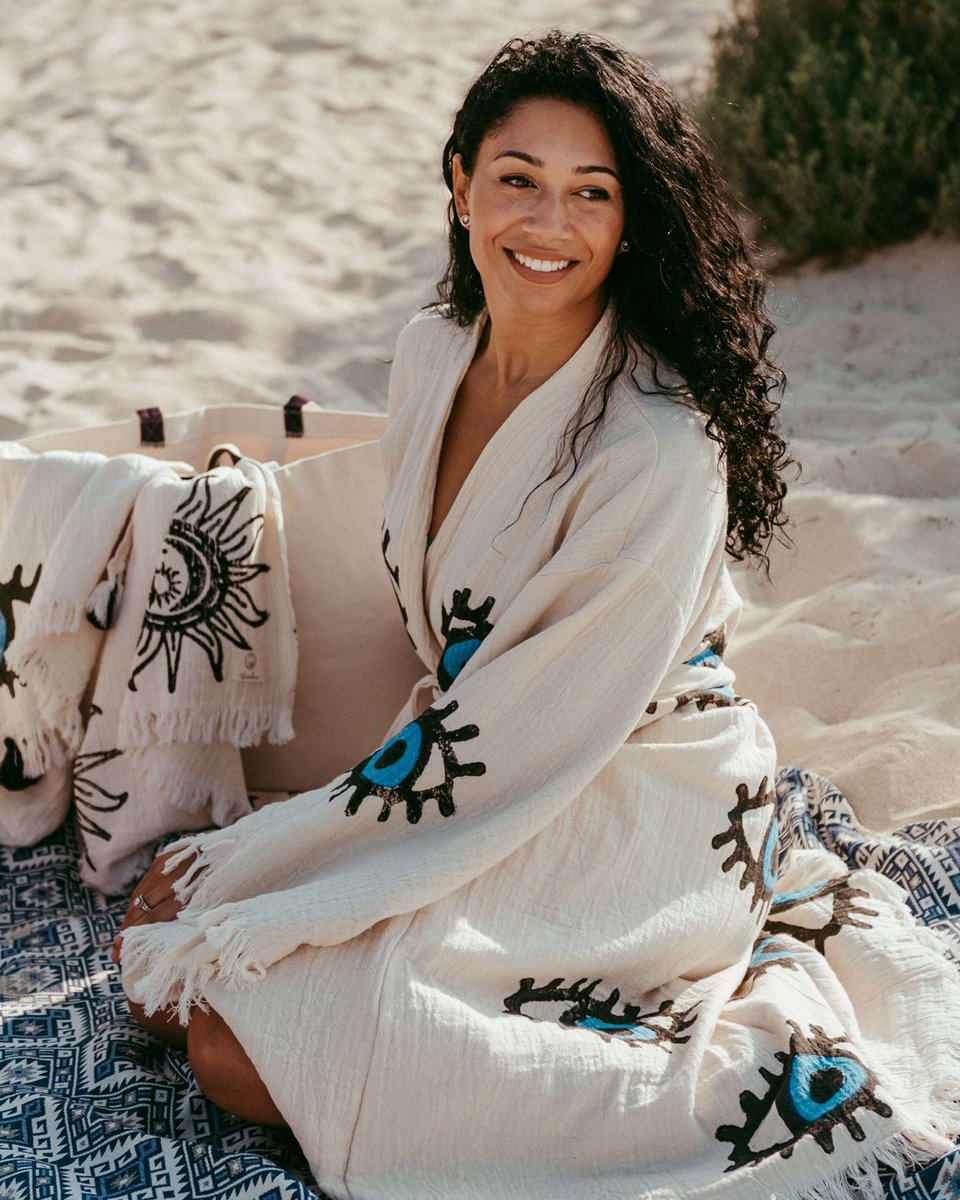 WILDFABRIKuae's tweet photo. 🌞🌿 Summer Vibes Alert! 🌿🌞

Looking to rock those sunny days in style while making a positive impact on the planet? 🌍✨ Say hello to sustainable fashion choices that will have you shining like a star all summer long! 🌟🌼

https://t.co/4zkeRzV06A https://t.co/hFOHnWiS5Q
