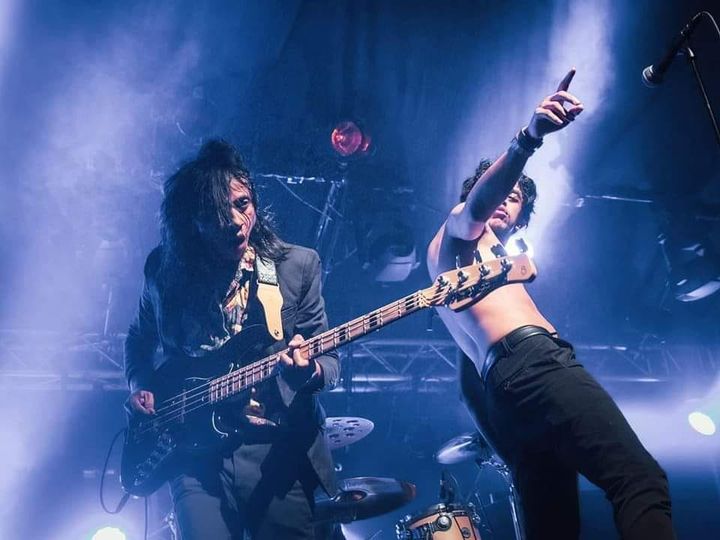 "... on ne se précipite pas à faire les choses, on laisse couler, on laisse le temps avoir raison sur notre créativité ... l'objectif n'est pas de se montrer partout , souvenez vous qu'un Dizzy calme dans son coin a toujours été dangereux "