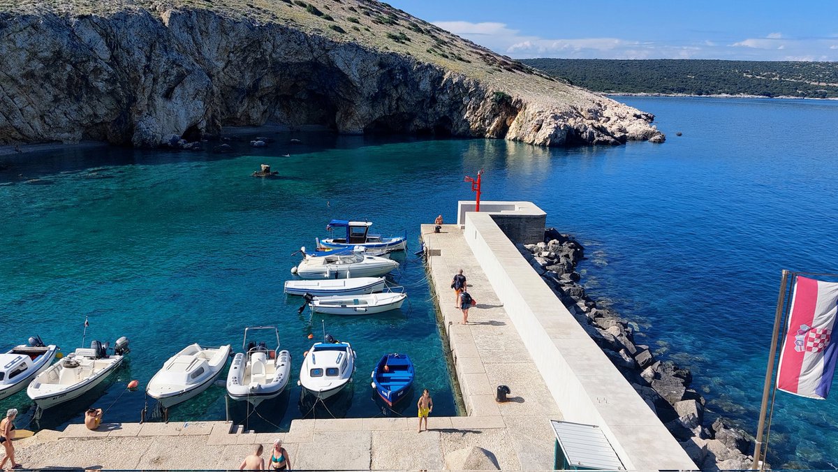 MauSbogar's tweet photo. Vacanze a #Cherso 

Un giorno nel mare BLU' di #Belej

Conforto dell'anima!

@AncientHistria @Croatia_hr @KochamChorwacje @Ipocontro @yrmaysy @stregapoeta @Amfortas @patrizia_fonda @ANGELACHIDDEMI @CiriSince1978 @pauligurize @Mario16604832 @LivioMetton @giutonut @gmdb https://t.co/w24iwM8c17