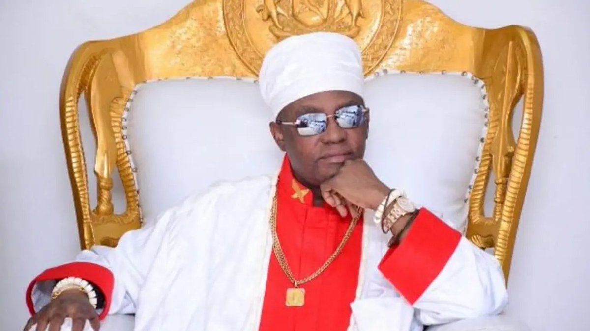 LeadershipNGA's tweet photo. Oba Of Benin Lauds APC Gov’ship Aspirant For Resilience https://t.co/dEecszOu2l https://t.co/wCOraVZIEJ