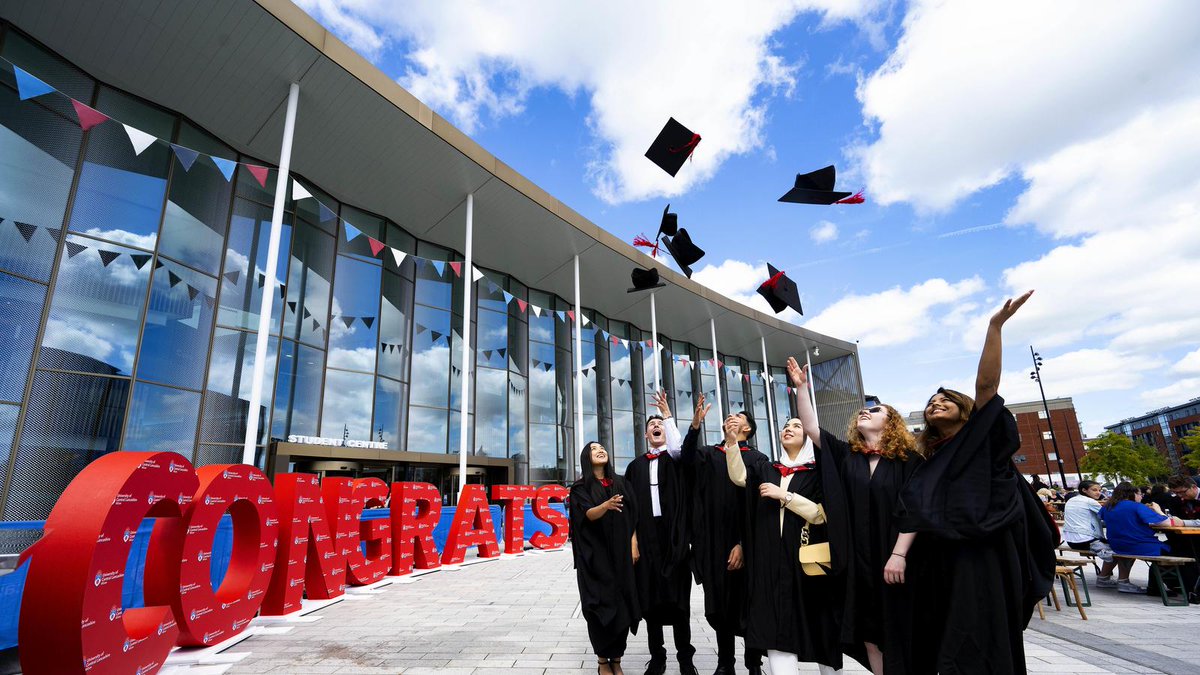 UCLanJustice's tweet photo. Huge congratulations to our students graduating from the School of Justice today 🎓

We're so proud of you ❤️

#UCLanGraduates https://t.co/nBzOHINa8M