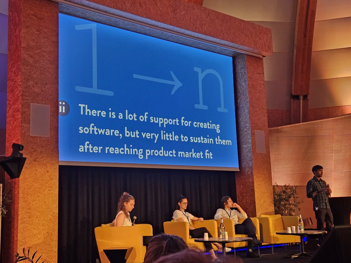 Challenges being addressed by #opensource software panel at #CERNosSummit. A key one being the lack of funding to MAINTAIN code and communities. Ah yes, sustainability rears its ugly head again... #openinfrastructure #openscience #changeneeded #EOSC