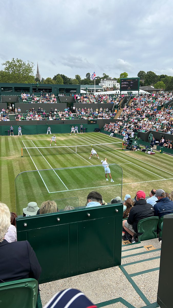 An amazing day at Wimbledon yesterday with our year 9s and 10s. What an incredible experience! Now on route to the Tottenham Hotspur Stadium and then into Central London.