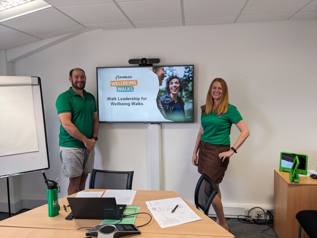 Excited to welcome our new #volunteers to our Wellbeing Walk training today!!! <a href="/CommLeisureUK/">Community Leisure UK</a> <a href="/LEDleisure/">LED Community Leisure Ltd</a> #activekindness #Volunteers