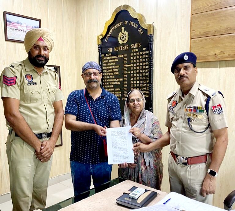 ActivistSukhpal's tweet photo. #ThankYou, Sh. Kulwant Rai Ji, SP(H) &amp; team @MuktsarPolice @SaanjhPB for resolving my 84 y/o father's complaint.Owe a debt to gratitude 4 compassion shown towards my parents.🙏
@DGPPunjabPolice @CsPunjab @RamanPsekhon @rsrobin1 @PunjabkingsGSS @RahulGarg1983 @thetribunechd @ndtv https://t.co/lixA6KoMy1