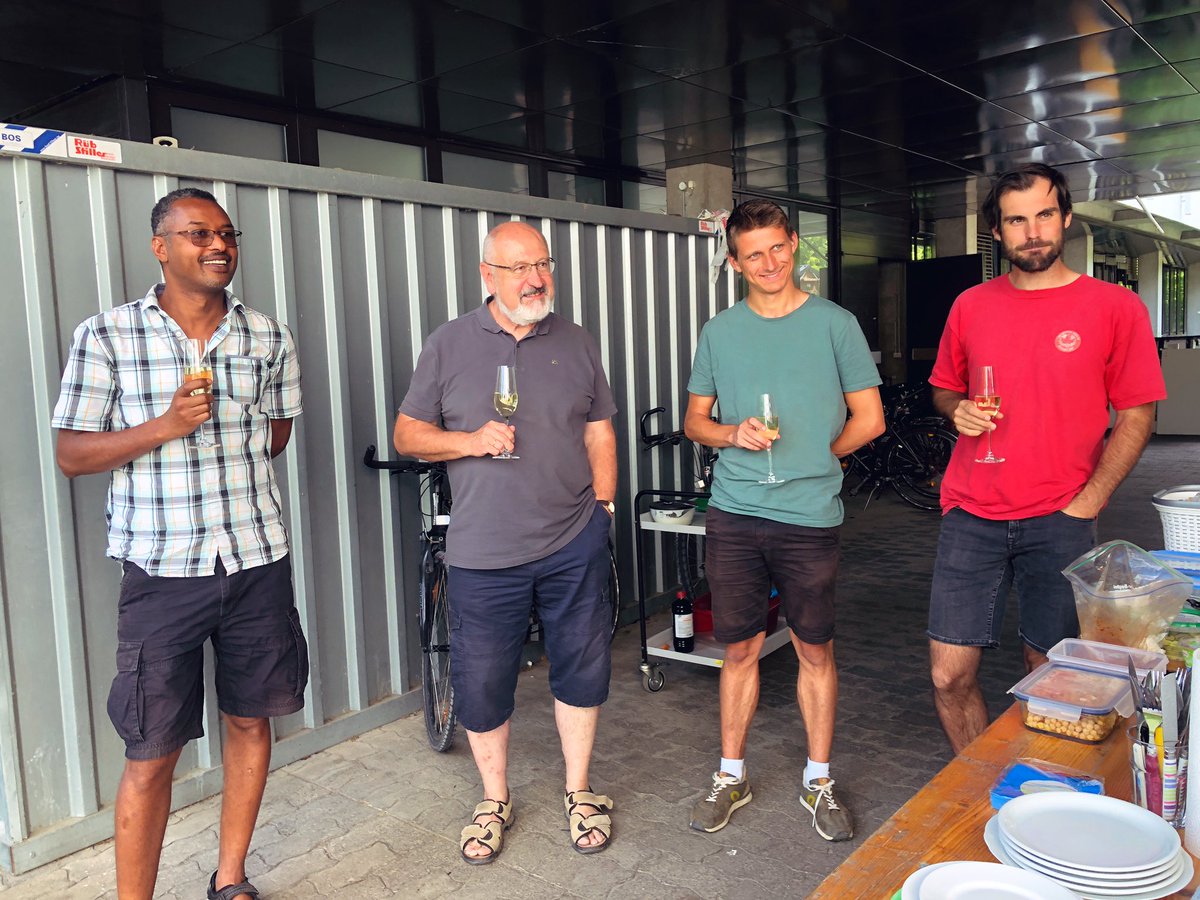 DeyiWang4's tweet photo. Super successful visit to @bay_ceer receiving helpful training and guidance from @PauschJohanna
#ProfGerhardGebauer
#NicolasTyborski
#IIseThaufelder
#FranziskaSteiner
etc.
Can’t wait to apply what I’ve learned to the ERC-MIXOTROPH project @VMerckx @UnderstandEvo https://t.co/c8Jy8TlCxp