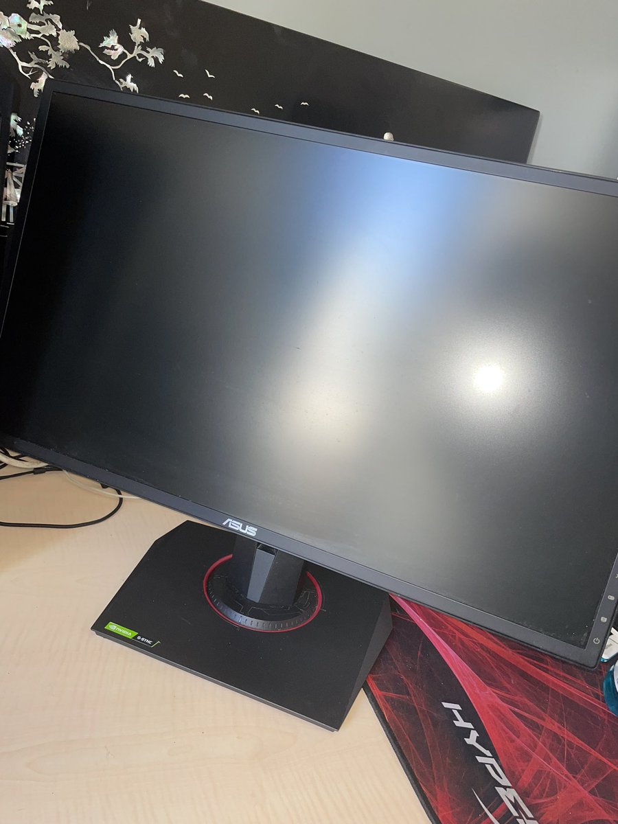 105Swall's tweet image. [URGENT/VITAL🙏🏻] Bonjour bientôt plus de 1 semaine que j’ai mit mon ordinateur en vente malheureusement sans trouver acheteur.. je suis dans une situation très critique, je n’arrive plus à manger, n’y a payer mes facture (900€)