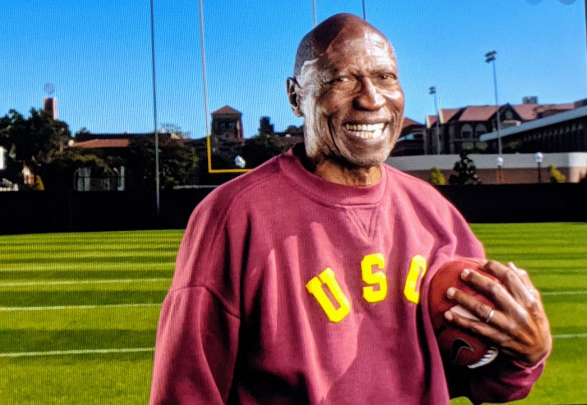 penn1892's tweet photo. On Tuesday we lost a great man, Mr. CR Roberts, best known for heroics leading USC over Texas, as a Black RB, in 1956.
USC Alum @JeremySadowski produced a powerful documentary on CR &amp; the '56 team. In 2018 CR was honored during USC-Texas game in Austin. @meridak @USC @uscfootball https://t.co/CctrHp3DZ6