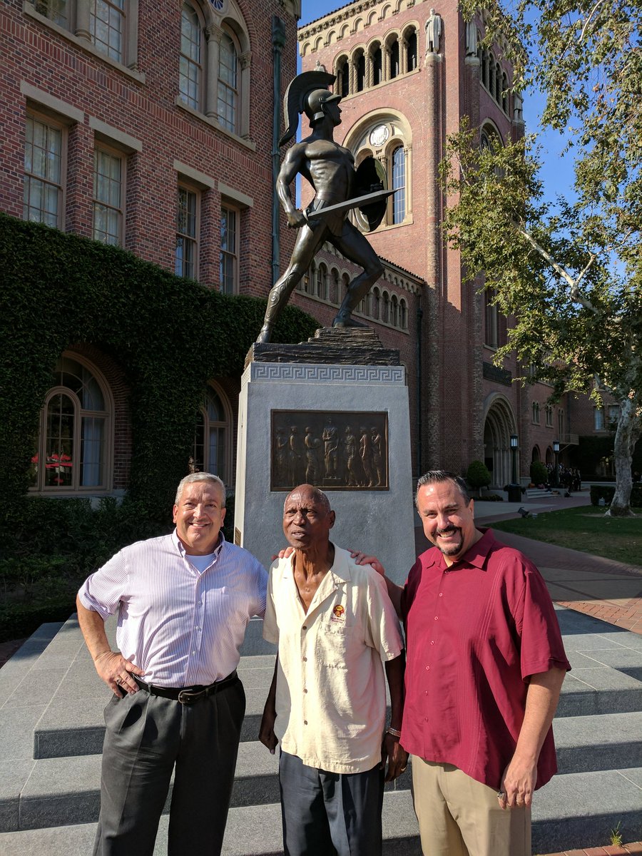 penn1892's tweet photo. On Tuesday we lost a great man, Mr. CR Roberts, best known for heroics leading USC over Texas, as a Black RB, in 1956.
USC Alum @JeremySadowski produced a powerful documentary on CR &amp; the '56 team. In 2018 CR was honored during USC-Texas game in Austin. @meridak @USC @uscfootball https://t.co/CctrHp3DZ6