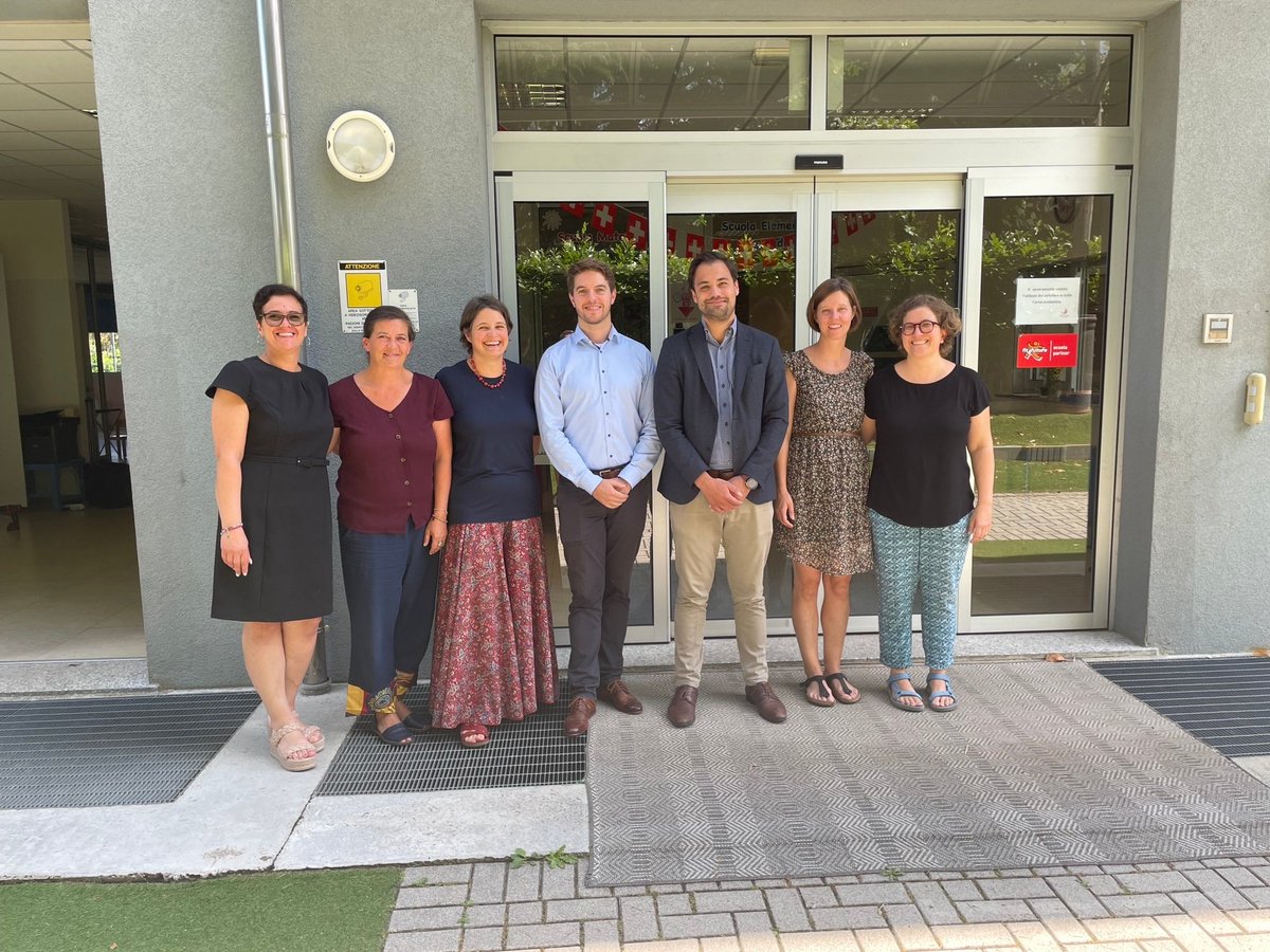 RahnEducation's tweet photo. Zum 1. September 2023 übernimmt die Rahn Education Schweizer Schulen gemeinnützige AG feierlich die Scuola Svizzera Cadorago di Milano in Cadorago, in der Nähe des Comer Sees. Die Schule legt einen intensiven Schwerpunkt auf Internationalität und Mehrsprachigkeit. https://t.co/d4hC1w3sDe