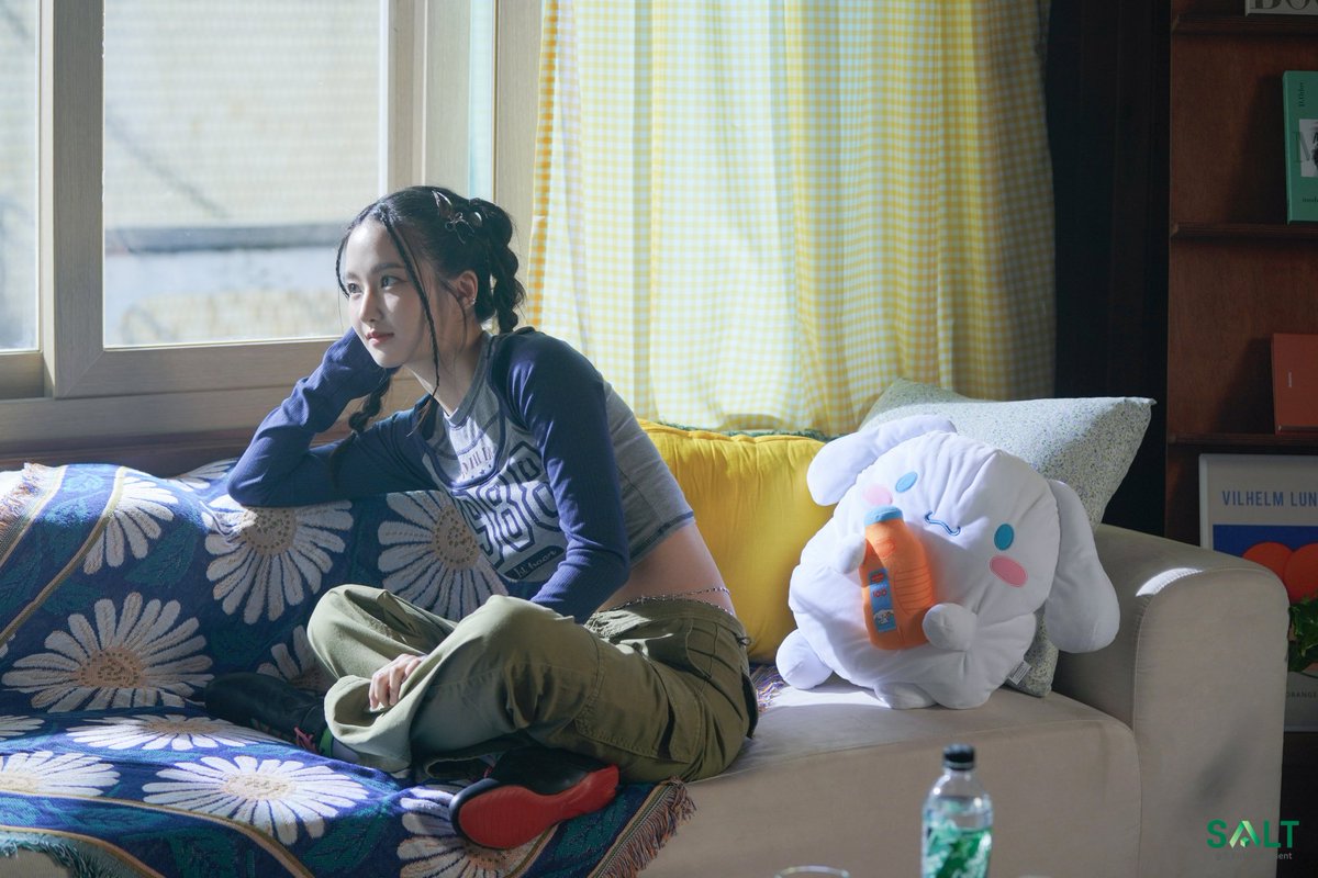 reisunlight's tweet photo. Salt Entertainment update of Park Jungyeon behind the scene from Chil Label's first shortfilm 초록동색 💚

📎 https://t.co/Cl0UWW0nZ0

#박정연 #ParkJungYeon #_park_jungyeon #칠레이블 #ChilLabel #초록동색 #草綠同色 https://t.co/PYvSm2RclX