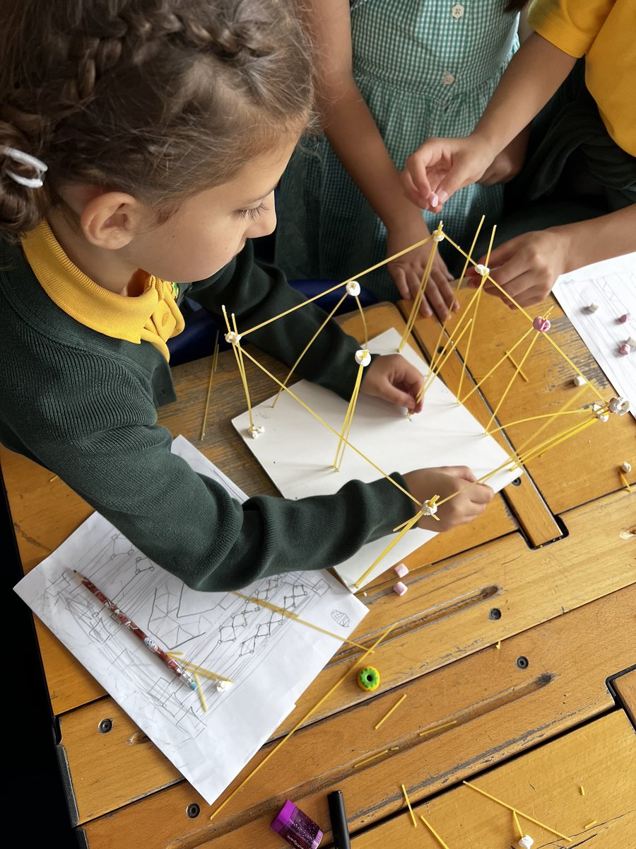 RIBALearning's tweet photo. We had such a good day with @MakeArchitects at @1oakthorpe learning about earthquake architecture - The year 5 students battled it out to see whose tower could withstand an earthquake simulation…a very *𝐦𝐨𝐯𝐢𝐧𝐠* experience for all!

#RIBALearning #ArchiectureAmbassadors https://t.co/UgnwZgoxud