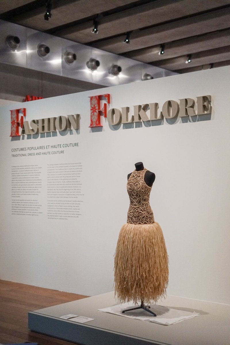 👗Ouverture aujourd'hui de « Fashion folklore », un dialogue entre costume traditionnel et haute couture, et dans laquelle les collections textiles du Mucem constituent le cœur de l’exposition.
👉mucem.org/programme/expo…
