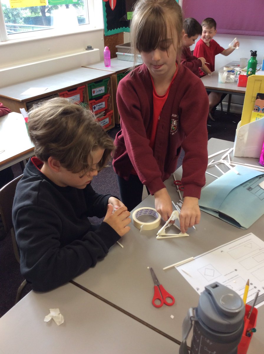MelthamMoor's tweet photo. Today, we have been looking at the features of 3 d shapes. We have put our knowledge of the number of vertices, edges and the shapes of faces to construct our own 3d shapes.
#MMY3 #MMmaths https://t.co/k6lN00ycZg