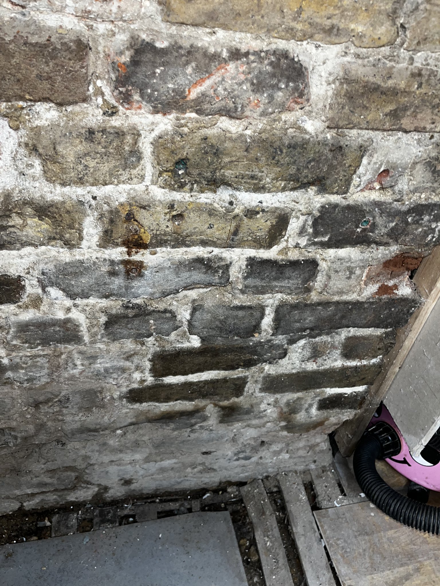 Damp Survey London on Twitter "A perfectly dry cellar wall in a 120