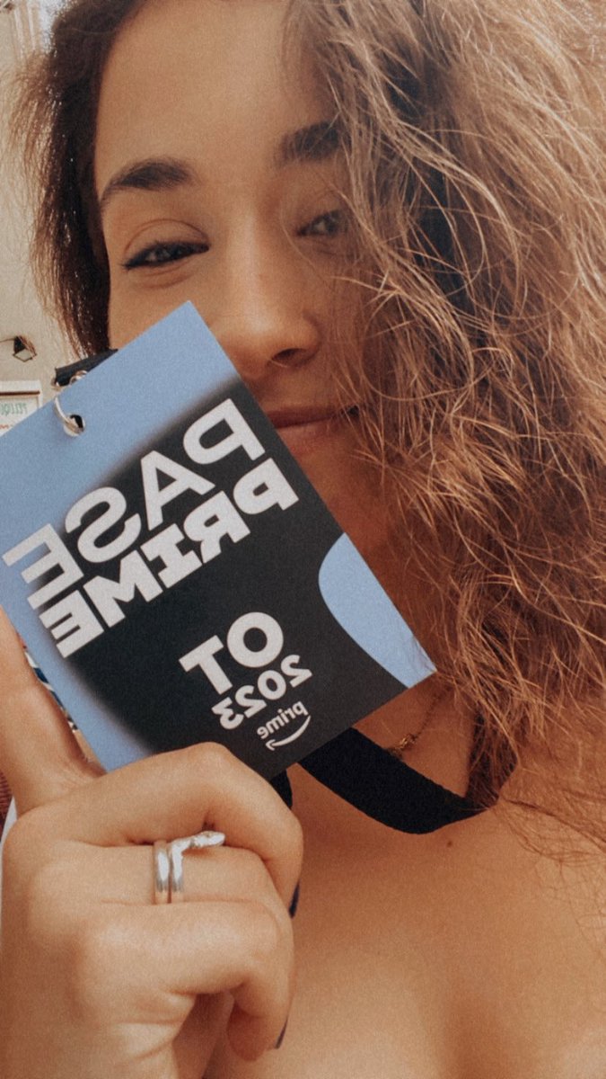Sinjuliarities's tweet photo. Aqui 07280 AKA Julia 🥰 de #OTBilbao 
Me han pasado tweets de gente mis amigas y solo decir: mil gracias por el apoyo aunque sea poco, me hacéis sentir calentita en el corazón! 
#PasePrime https://t.co/OXk7rnsYSI