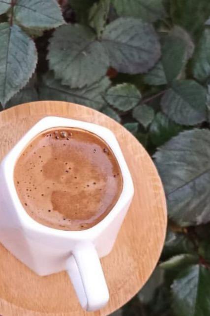 Sevyelı aile kavrami bilen düzgün kaliteli evli ciftler kahveye davatlısınız..