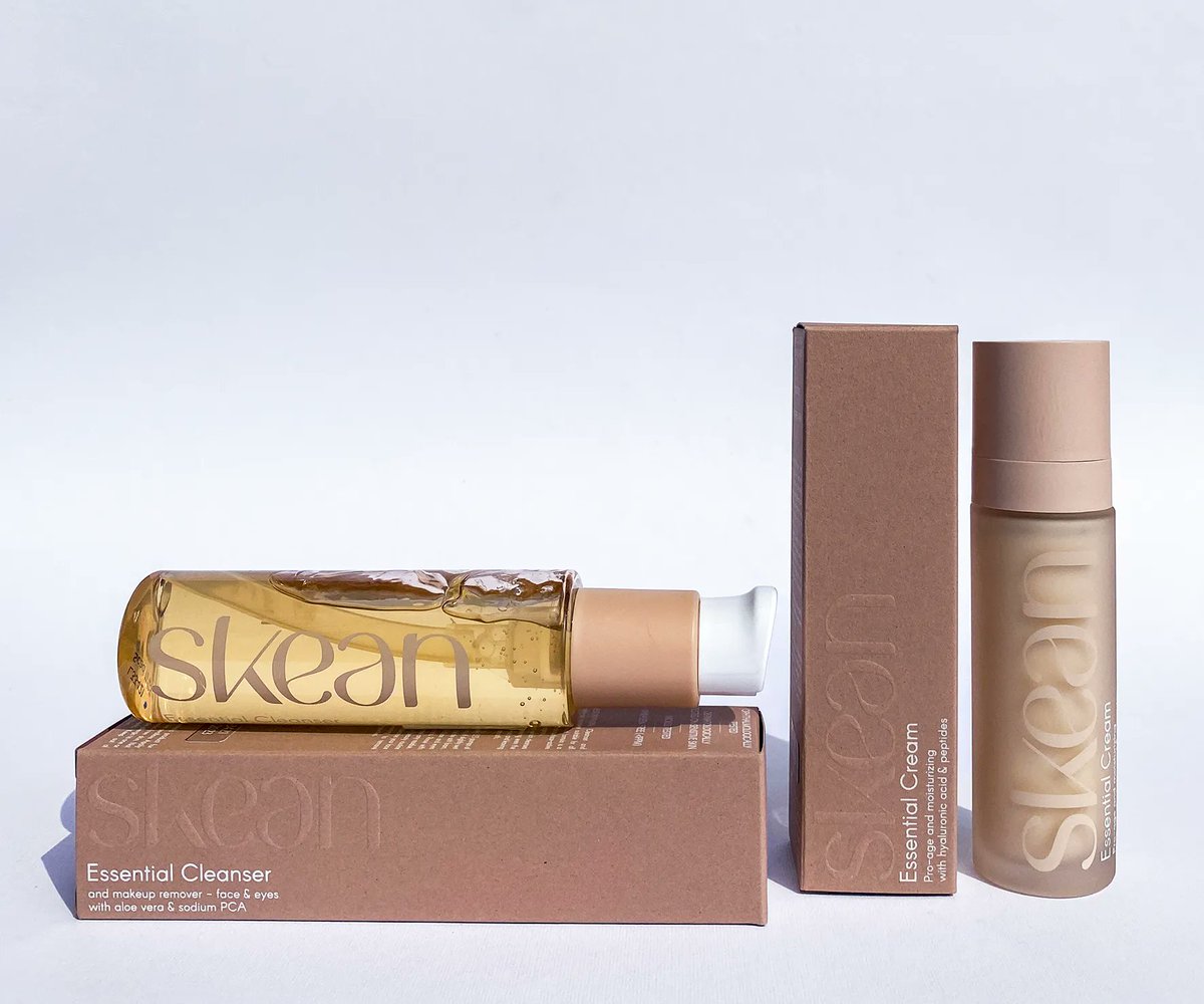 favini_en's tweet photo. Skincare brand Skean has made sustainability one of the pillars of its philosophy.
Which has led them to use #Crush to create their packaging, the paper made with 15% agro-industrial residues.
Take care of your skin and the environment. https://t.co/fPjUCkK4Hw