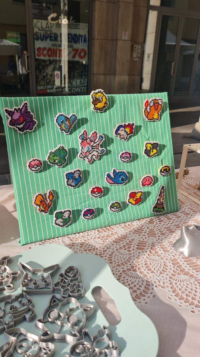 chocowip's tweet photo. Alcune foto del banchetto dell'altro giorno ❤️ 
#pokemon #anime #embroidery #Nintendo https://t.co/t8SFJYATHF