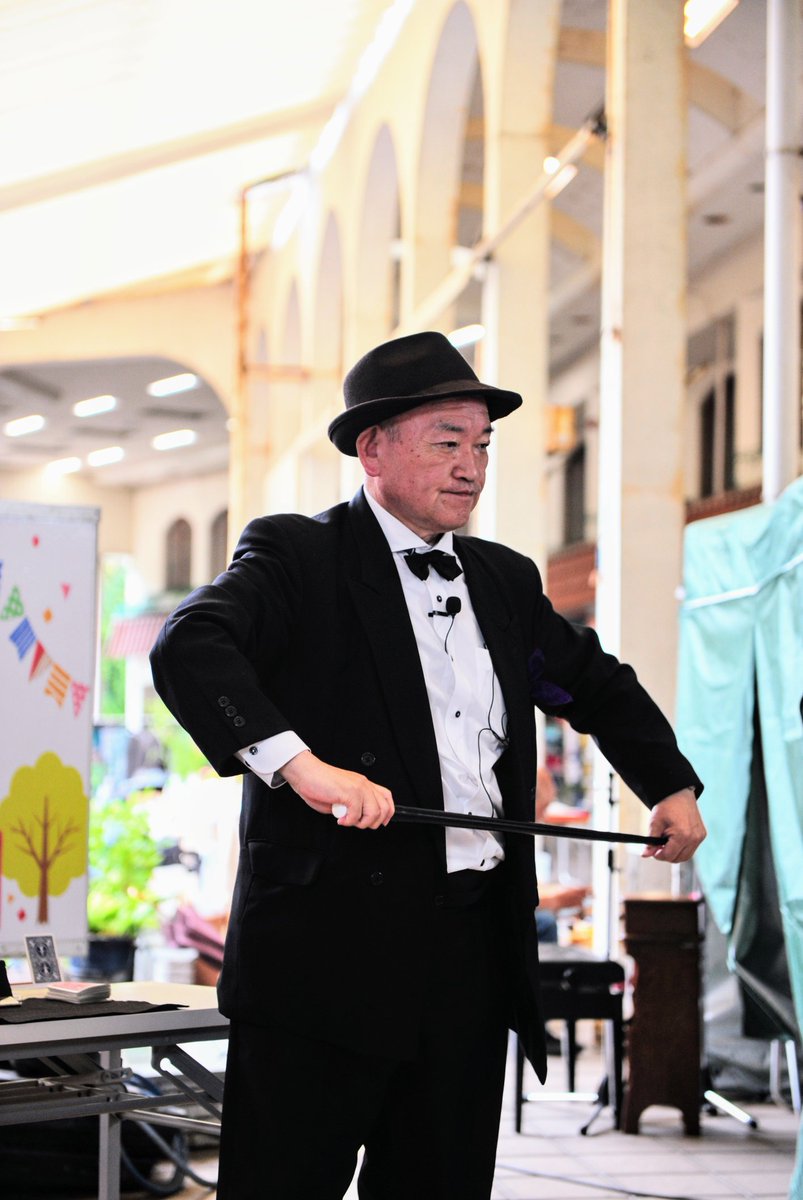 tLFDzD98xJgNiCj's tweet image. 🥦👵龍野ショッピング👴🥦
#地域活性化🦌
#誠警備広報部
【第２日曜恒例】大人気 👪️
観覧無料 カメラさん多数 🙌
#CardMagic
#東後Special
🎩 東後幸夫
４ヶ月連続トップバッター✨
2023年 7月９日 (日)