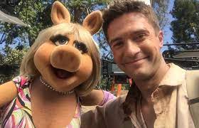 Happy Birthday, Topher Grace
For Disney, he appeared in as Miss Piggy\s co-star, for a Civil War film. 