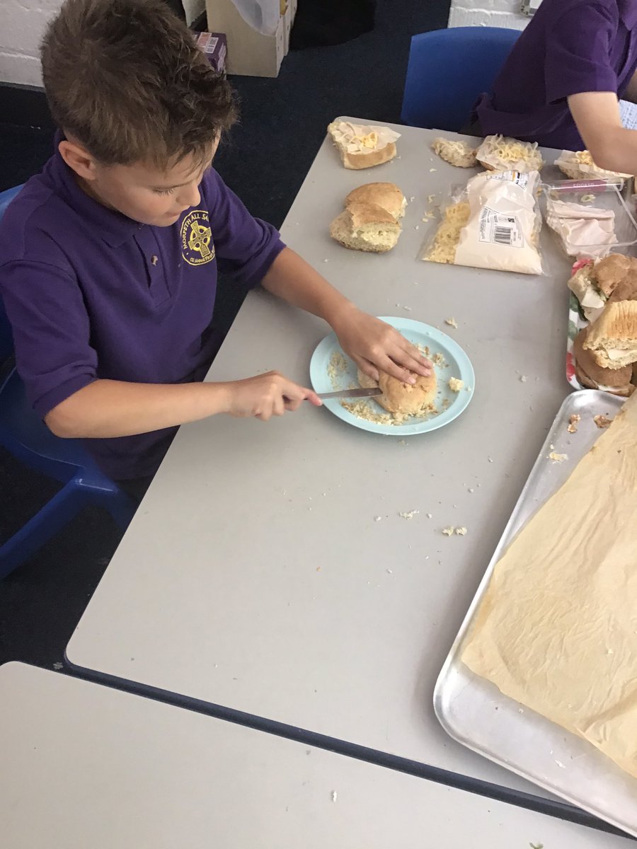 MorpethAllSaint's tweet image. Join Orange Class on their journey through afternoon tea preparation and service! #ks2 #designandtechnology #MixedAgeLearning