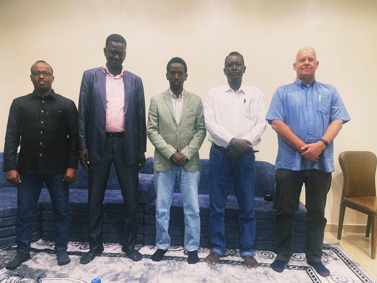 On July 10, the minister had a fruitful meeting with the fisheries coordinator of <a href="/FAOSomalia/">FAO in Somalia</a>
The meeting was focused on accelerating and strengthening cooperation between the two sides to achieve the desired goal.
<a href="/UNSomalia/">UNSOM</a> <a href="/southweststat/">Southwest State of Somalia</a> <a href="/EU_in_Somalia/">EU Delegation Somalia</a> <a href="/UKinSomalia/">UK in Somalia🇬🇧🇸🇴</a> <a href="/sntvnews1/">SNTV News</a>