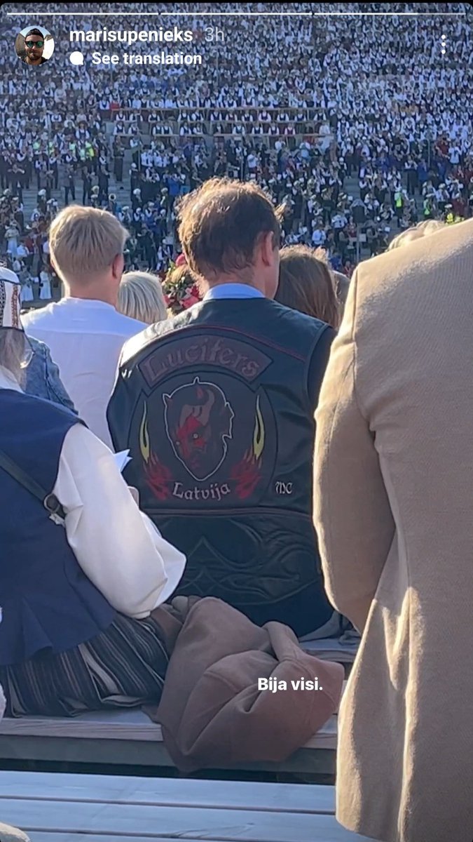 <a href="/UnaNeo/">Una Griskevica 🇮🇱 🇺🇦🇵🇱🇱🇻 #StandWithUkraine</a> tāpēc 🤭
kristiešiem pagānu dievi un rituāli, vatņikiem svastika, bet follijas cepurīšu sektai - masonu cirkulis, čūskas mugura, chemi-smidzināšana uz koristiem. katrs un ikkatrs saredz, ko grib 😈🍿🥤
(screenshots no Instagram storija. bildes autors redzams screenshotā)