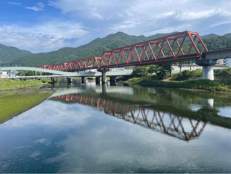 夏でも朝は爽やか！
1日1日違う表情の景色を見ながらの徒歩通勤は非常に贅沢です😄
#釜石アーバンライフ
#釜石市民歴11ヶ月目
#ただし極寒期は無理