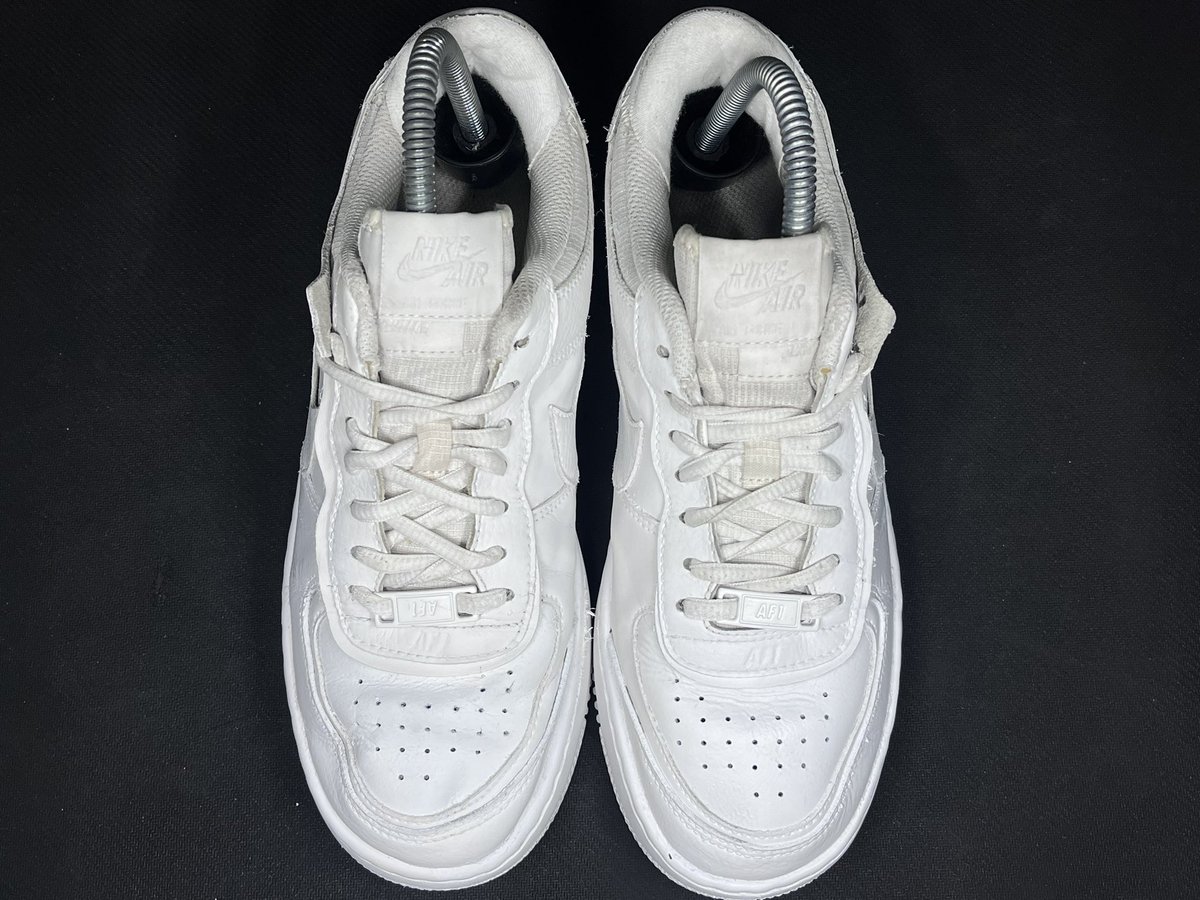 daisysneakers tweet media