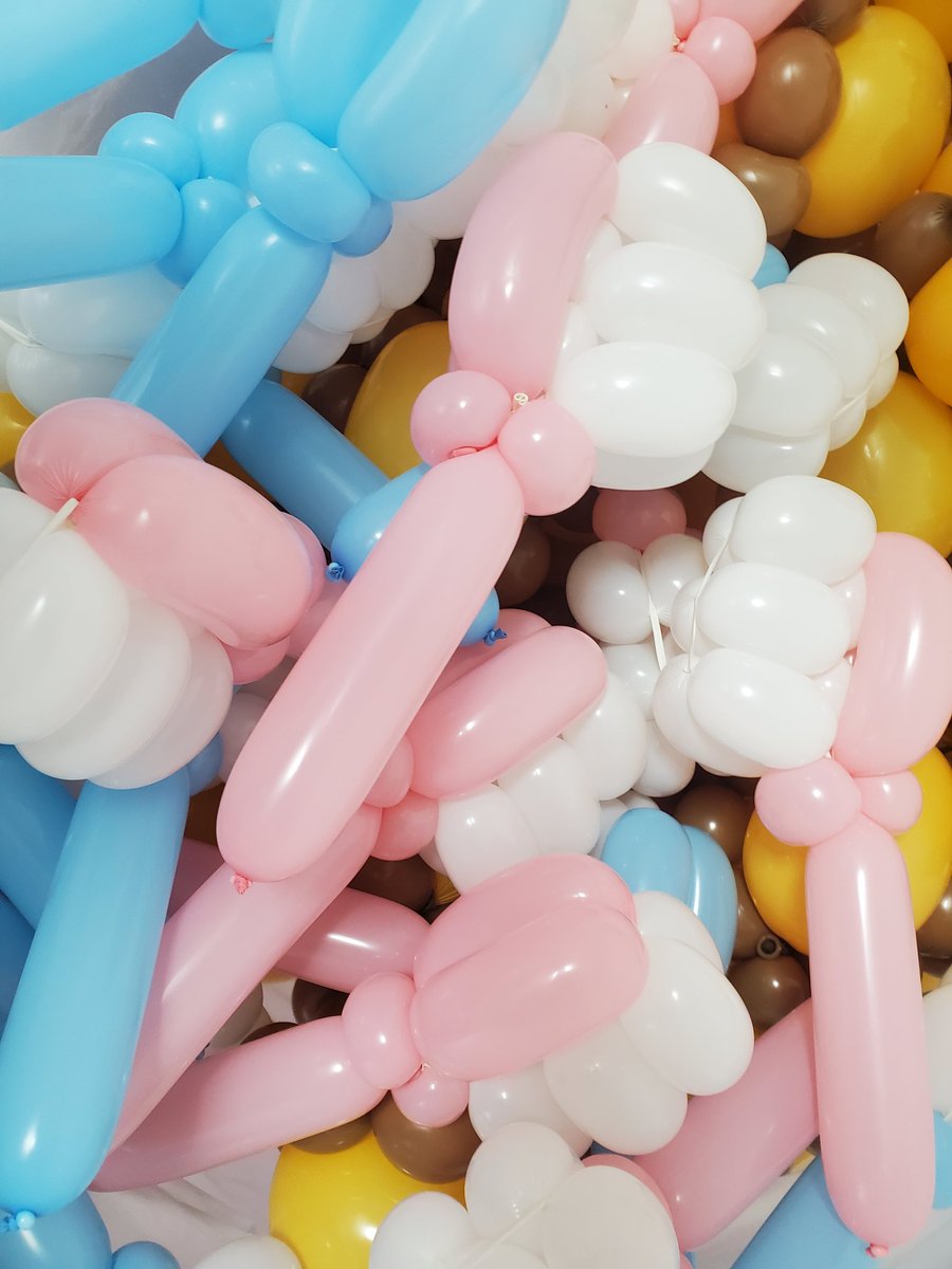 a_iballoon's tweet photo. #リベ大フェス 
荷物ヤマト持ち込み完了！！

今日は夜ごはんは手抜きする…

いろんな、ワクワクがいっぱい😊 https://t.co/lZfFCesgO4