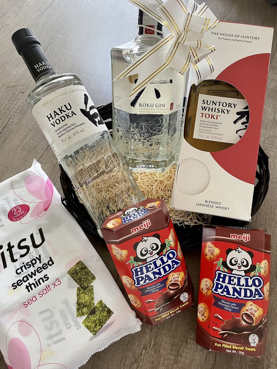 Thanks <a href="/FlyANA_official/">All Nippon Airways</a> for this wonderful hamper gift from the <a href="/ABTALifeLine/">ABTA LifeLine</a> raffle. Love it…🙂🇯🇵🙏