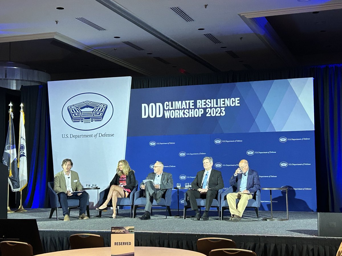 Scott Pippin leading the conversation in academic outreach and defense communities for the 900+ crowd at the DOD Climate Resilience Workshop.  ⁦<a href="/CVIOG_UGA/">UGA Vinson Institute</a>⁩ ⁦<a href="/uga_serves/">UGA Public Service & Outreach</a>⁩