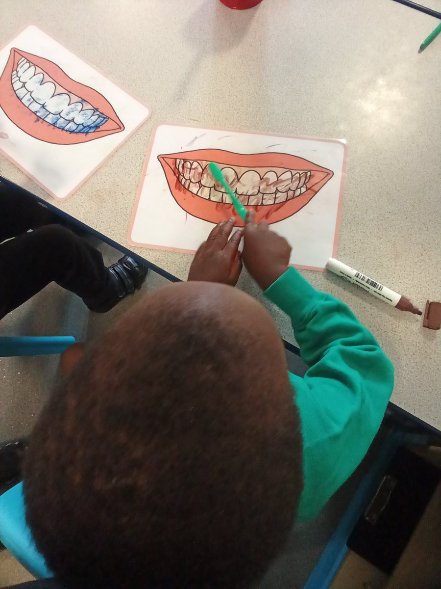 gcpfs1's tweet image. This week the children have  been learning about oral hygiene and have been learning how to brush teeth and madetheir own set of teeth.
@PrimaryGreat
#gcpphysicaldevelopment